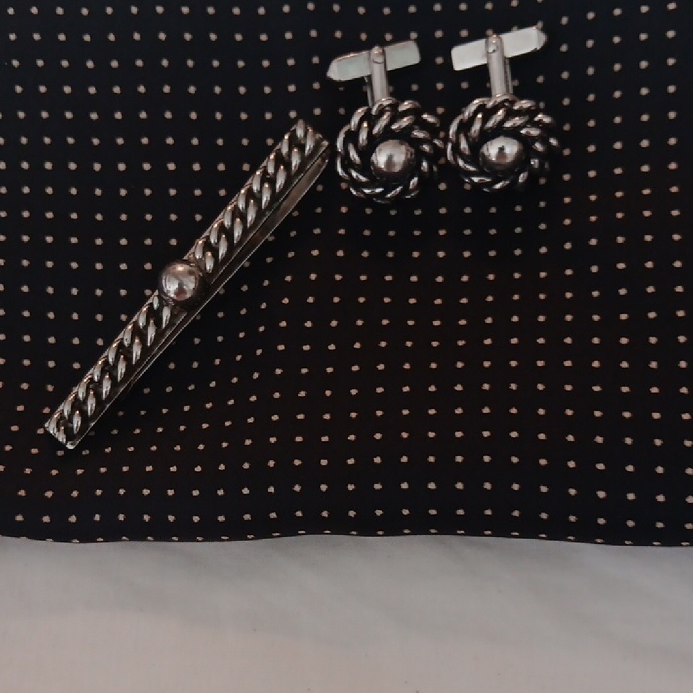 Bundled VintageElegant Silver Cufflinks and Tie Clip Set